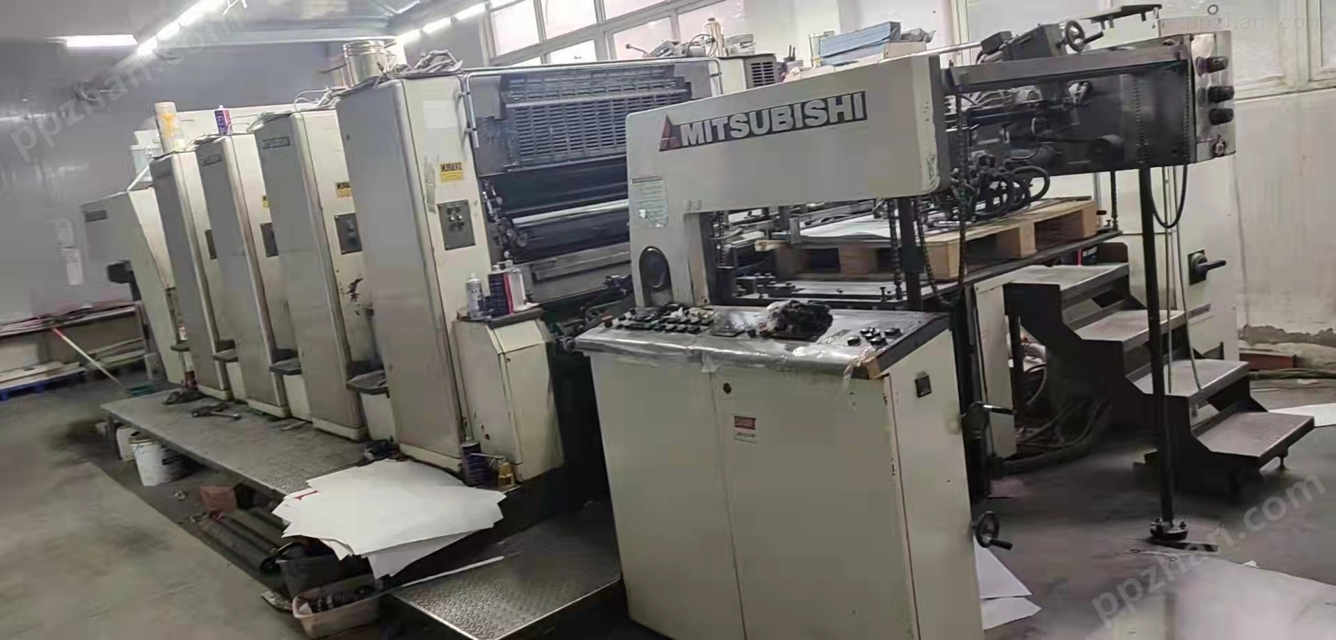 出售三菱D3000对开印刷机