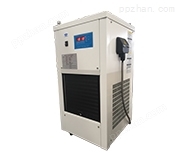 对不同功率的激光器配备制冷量不同的冷却系统，以保障激光器的正常工作